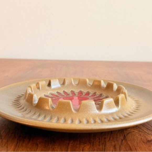 Vintage Robert Maxwell Midcentury Pottery Ash Tray - Picture 7 of 10